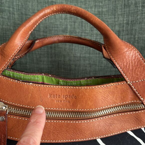 Kate Spade large Navy blue and Brown leather Tote with Floral Accents polka dots - Picture 2 of 15